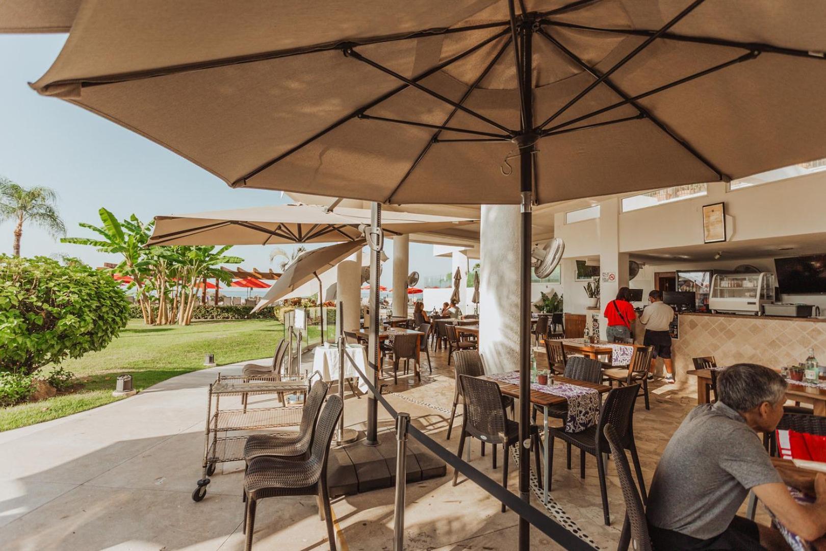 Grand Venetian Beachfront