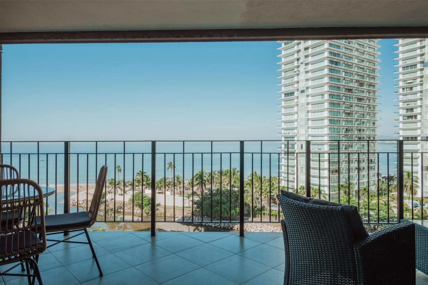 Apartment Grand Venetian Beachfront
