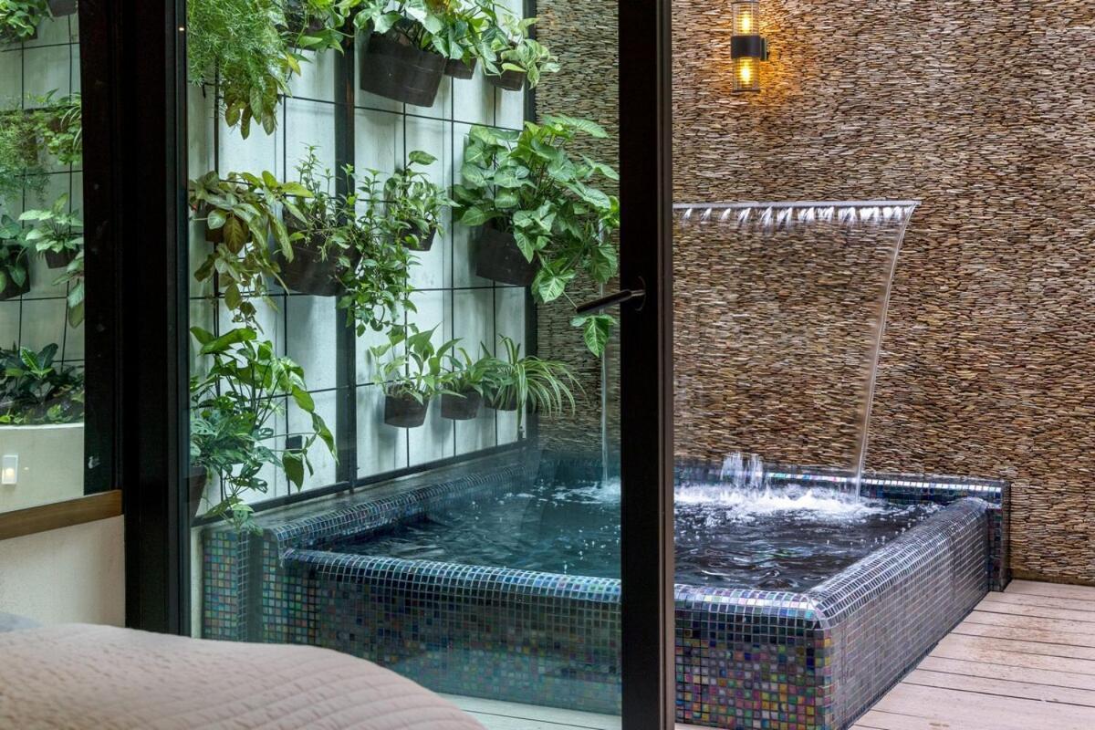 Luxurious 1bdr W King Bed, Private Dipping Pool And Infinity Pool With Ocean Views Apartment