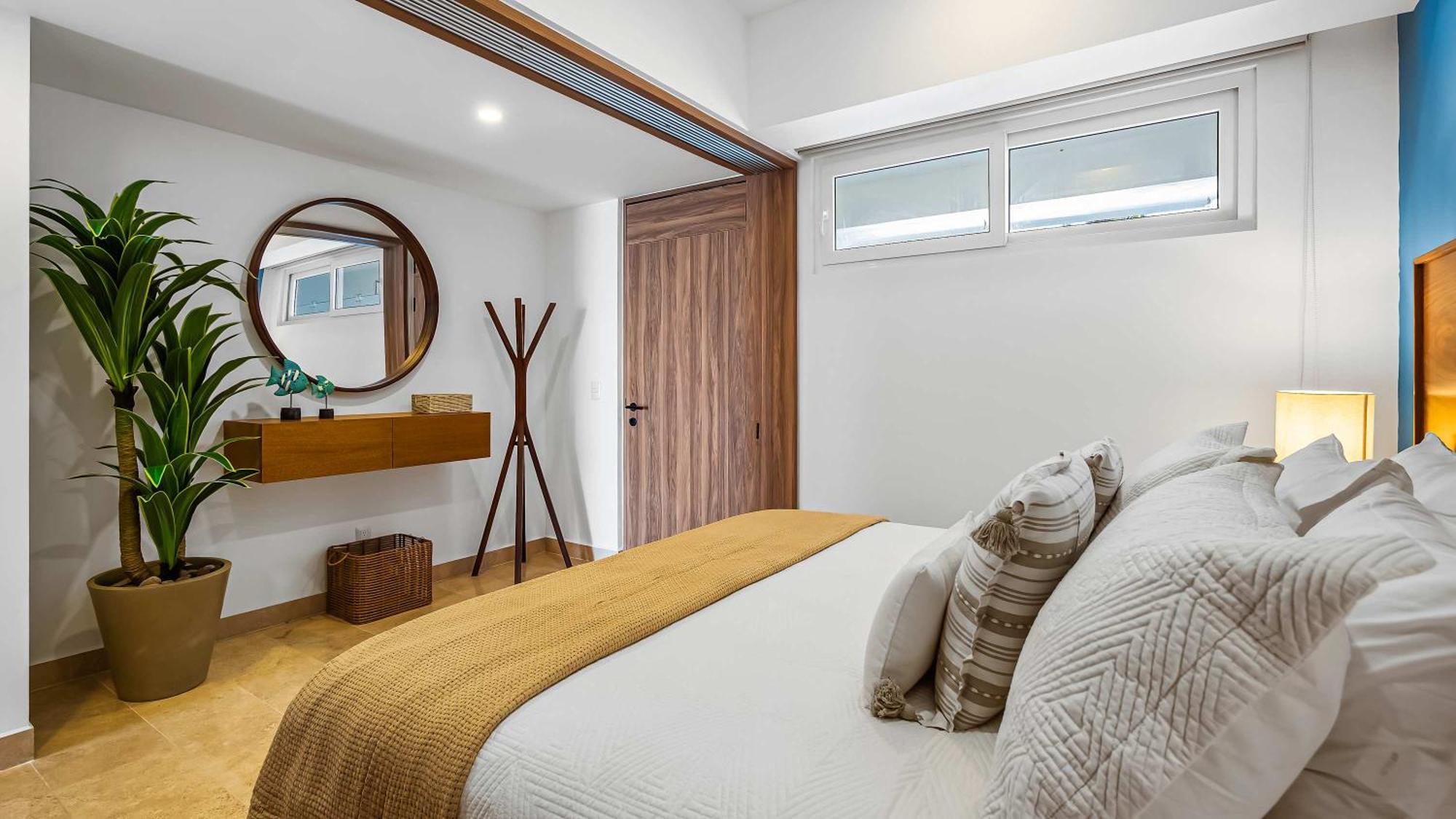Oceanfront 1br With Balcony - Sea View & Pools Puerto Vallarta