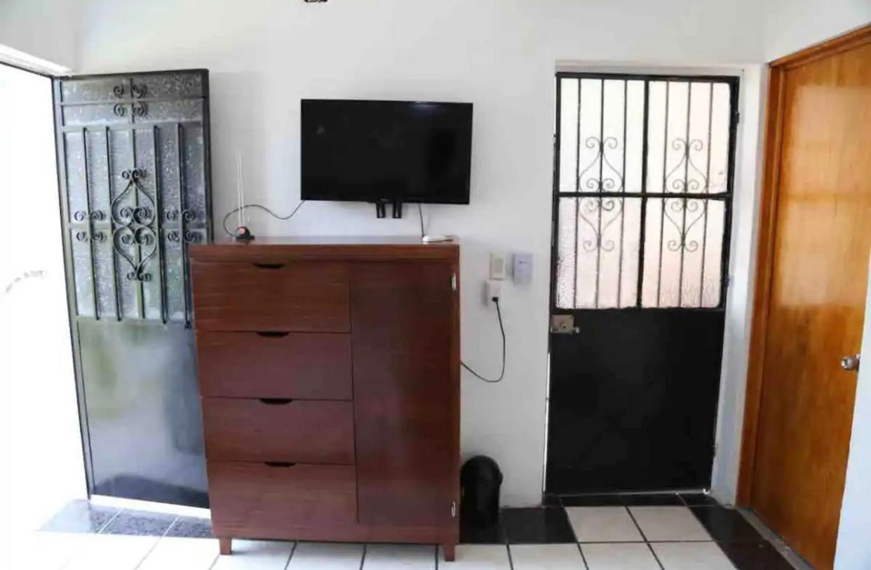 09 Independiente En Zona Romantica A Solo 3 Cuadras De La Playa Apartment *