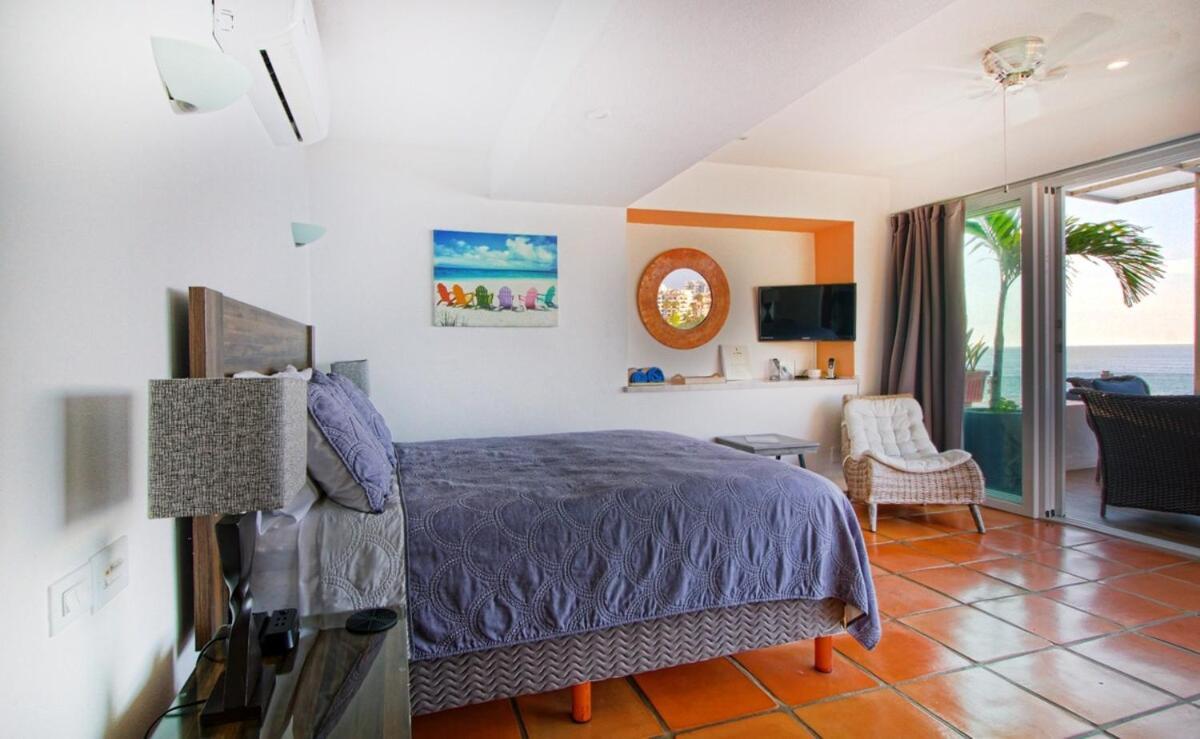 Modern Beachfront - Casa Caballito Del Mar Puerto Vallarta