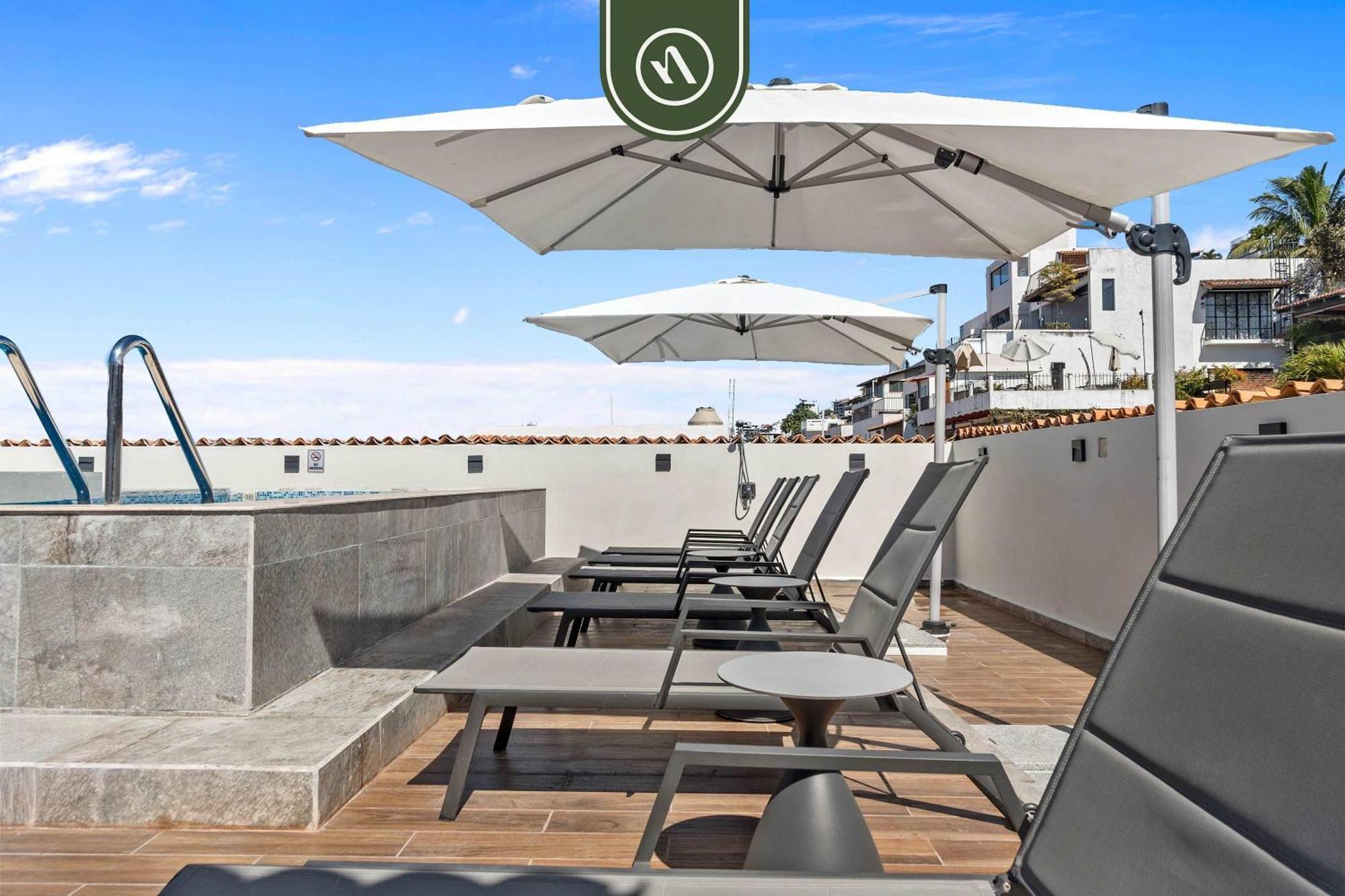 Restored Historic 2 Bedroom In Downtown - Pool Puerto Vallarta