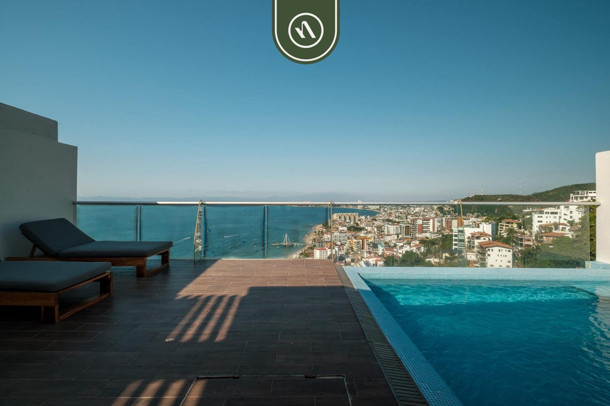Apartment Oceanview 3 Bedroom Penthouse With Private Terrace - Bbq Puerto Vallarta