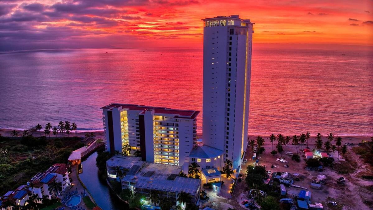 Charming Oceanfront Apartamento *