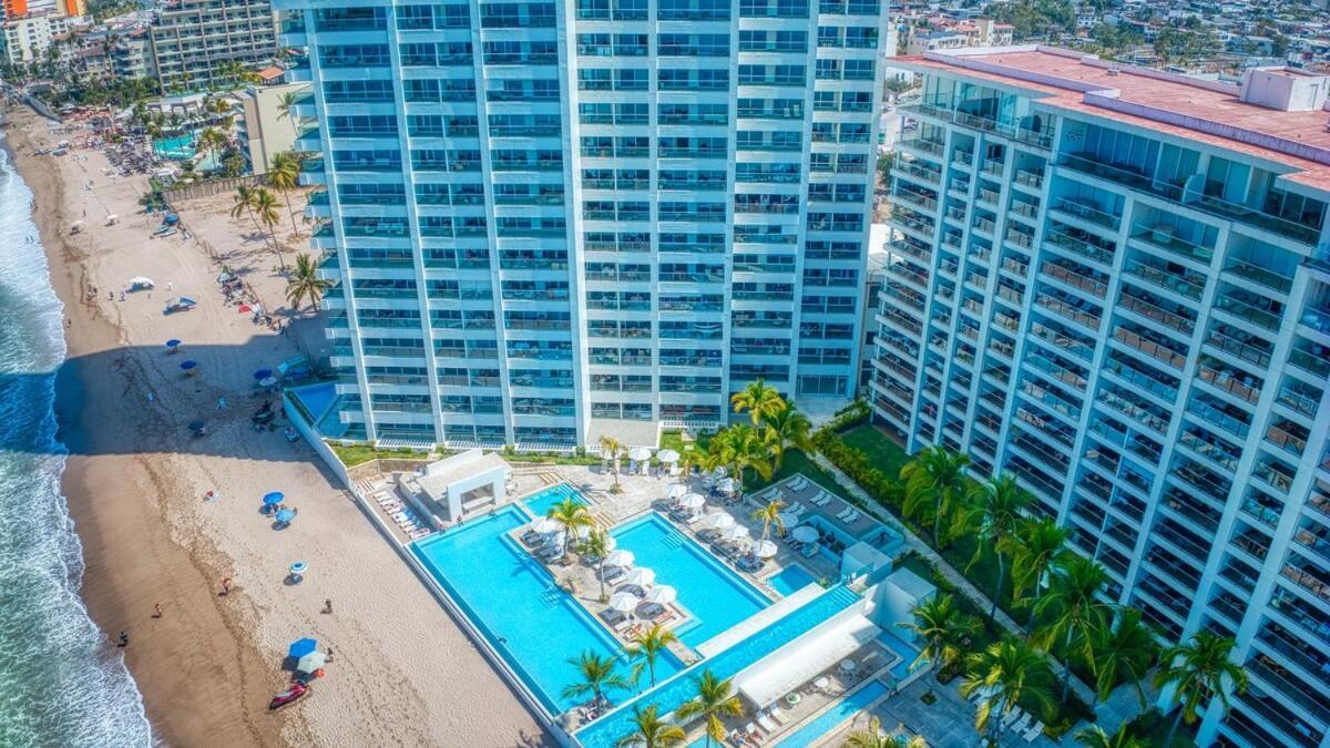 Charming Oceanfront Apartamento *