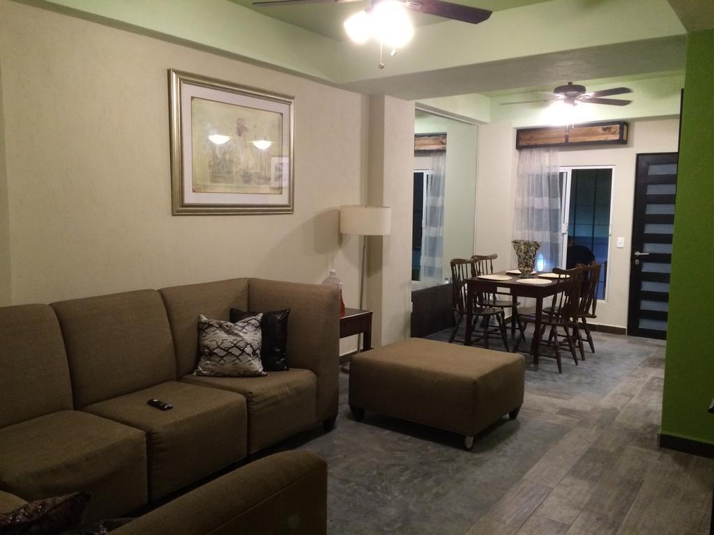 Condominio De Las Brisas Apartamento