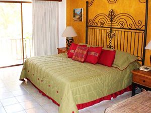 Los Tules By Destino Resort