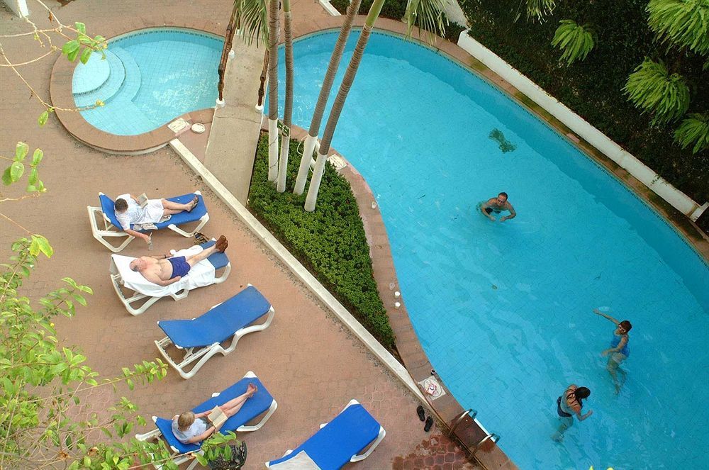 Hotel Los Arcos