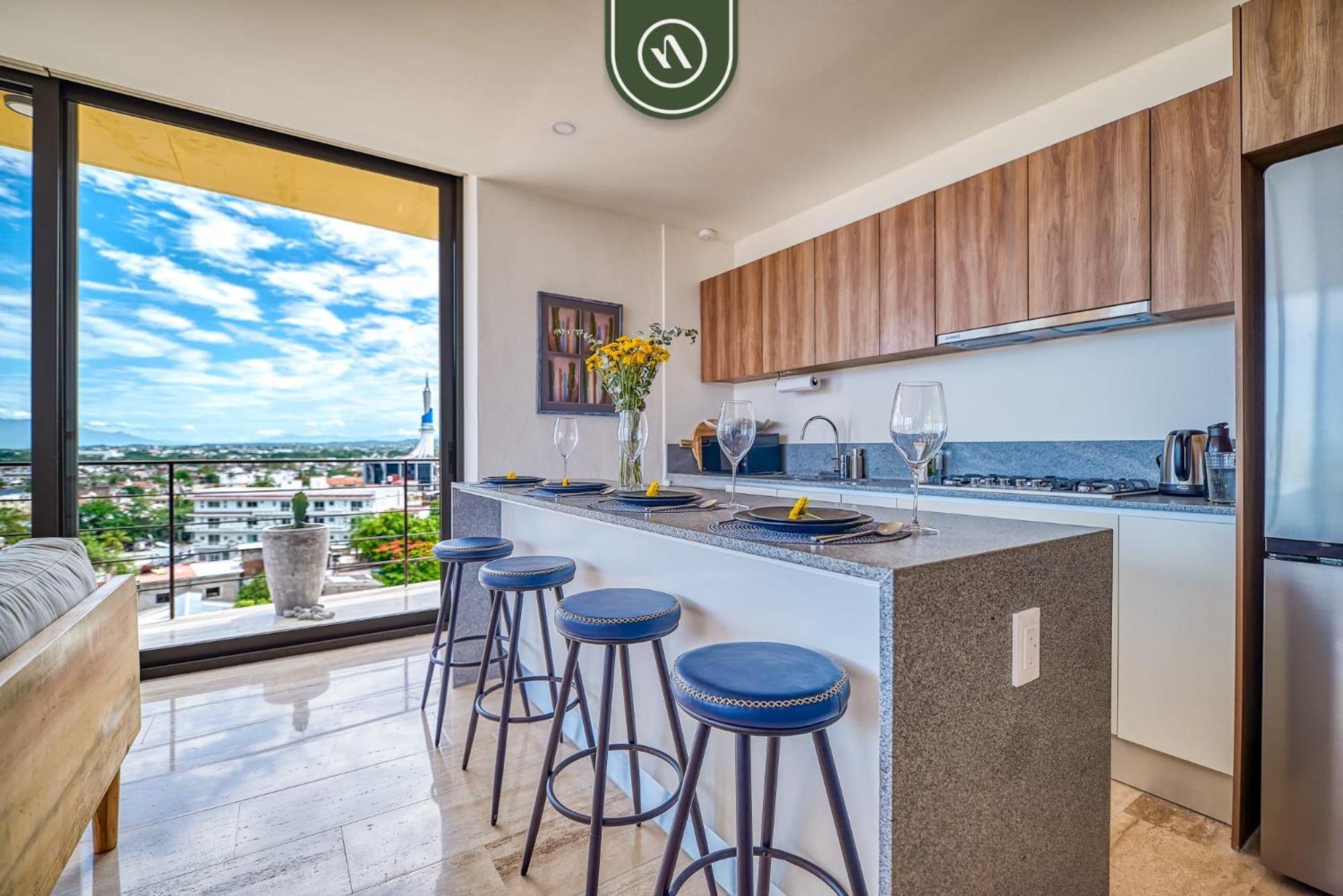 Brand New 2br Right Next To Center - Pool Apartment