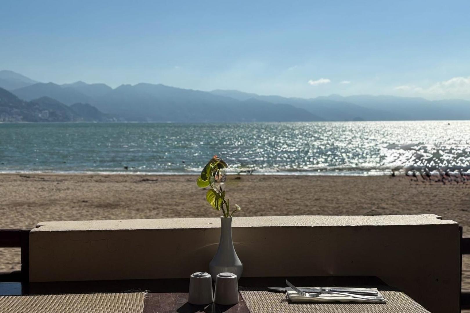 Comfort With Ocean View & Access!