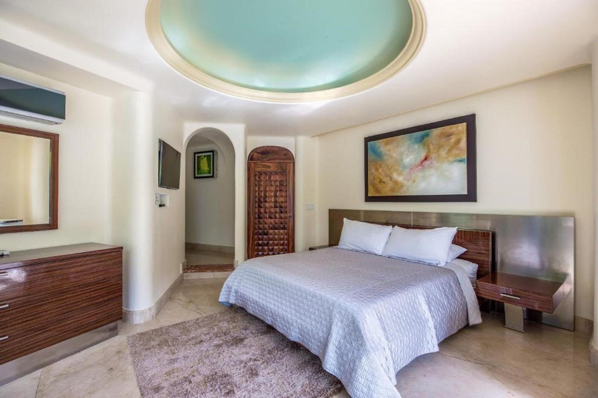 Hotel Armonia Luxury Boutique 5*