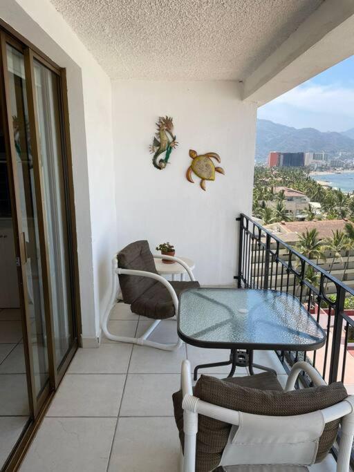Beachfront View Beside La Isla Mall Apartment Puerto Vallarta