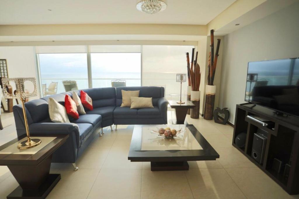 Beachfront Peninsula Apartment Puerto Vallarta