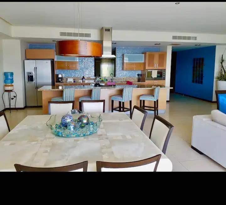 Apartment Beachfront Peninsula *