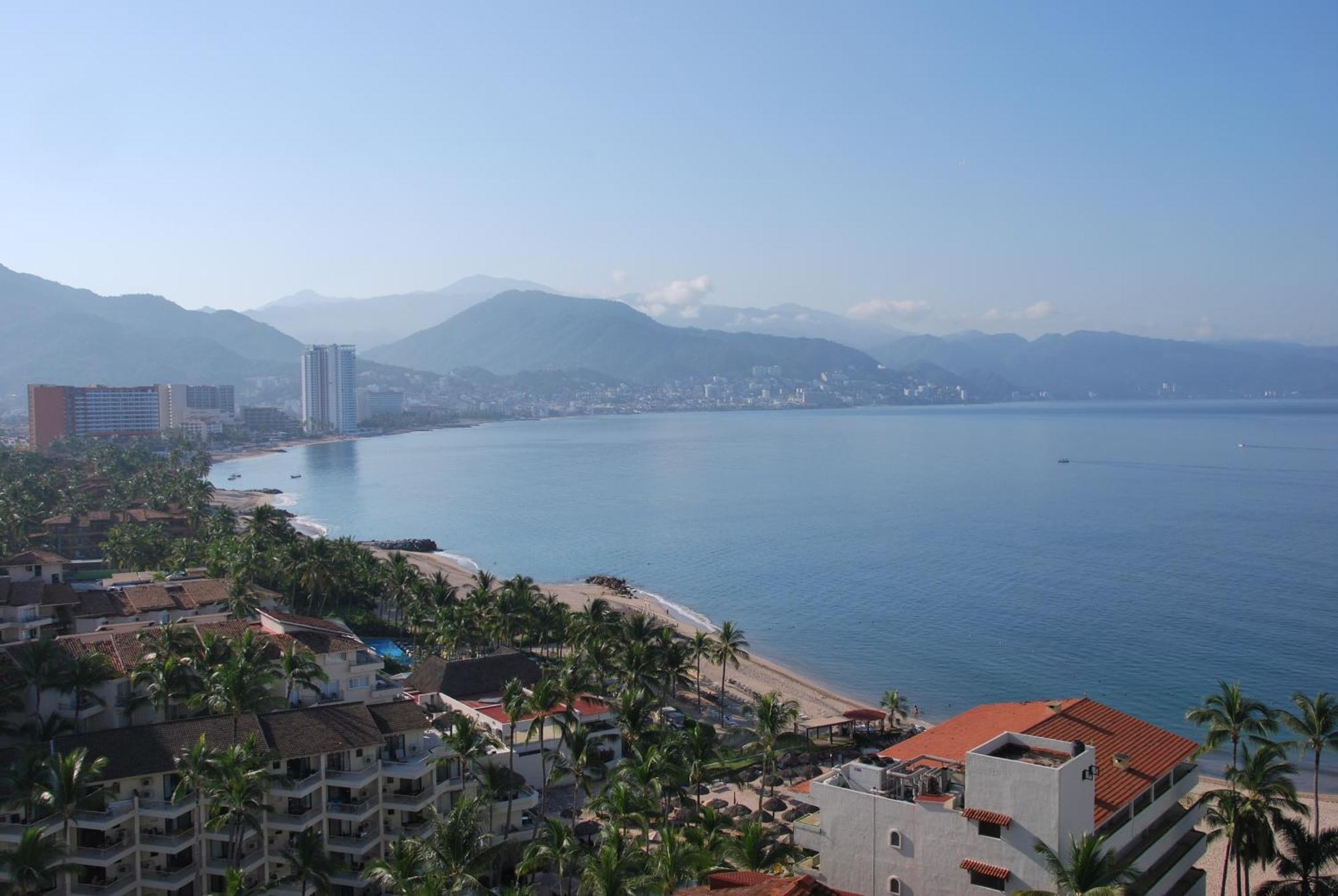 Beachfront View Beside La Isla Mall Puerto Vallarta